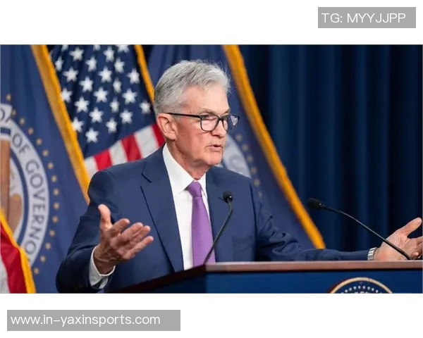 鲍威尔强调球队需保持警惕主动调整继续拼搏以争取更多胜利